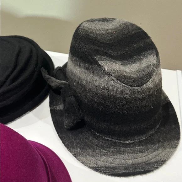 ?NEW 5 Women’s hats Elegant Cloche Hat Set - Black, Brown, Teal, and Purple NWOT ?NEW 5 Women main image 2